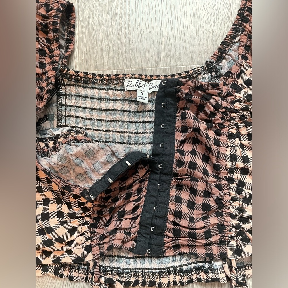 Crop Top - Picture 2 of 4